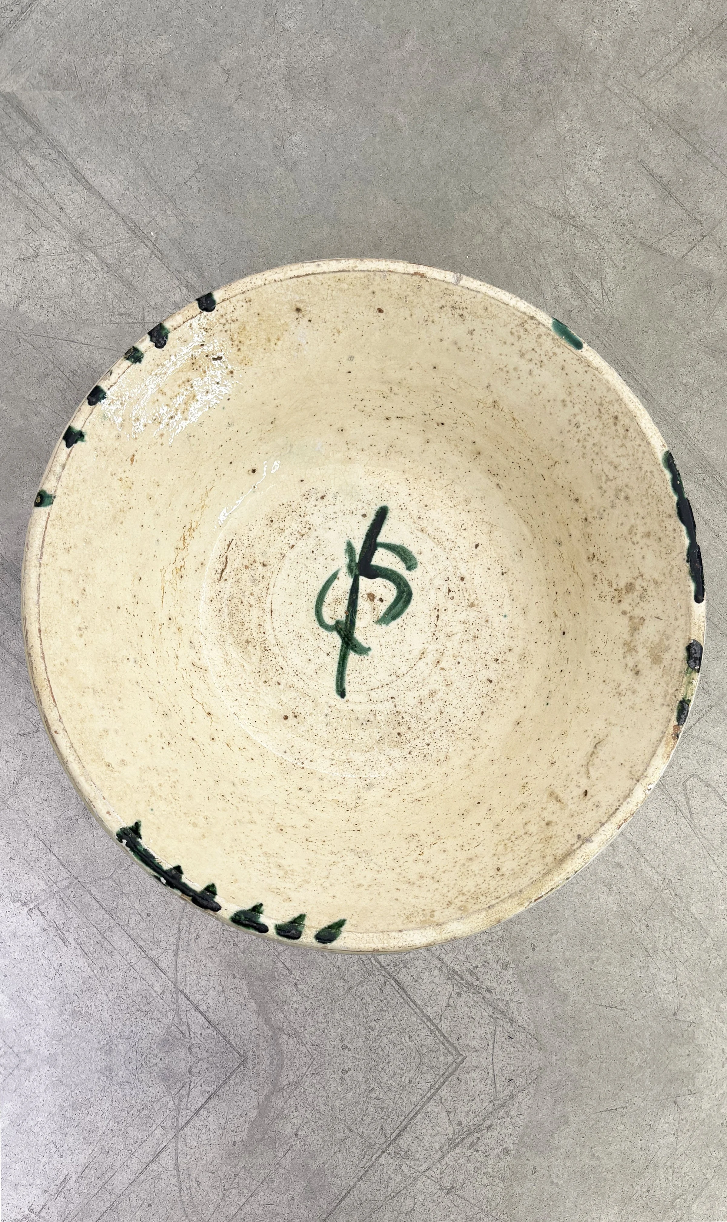 plates — Redefining Spaces: Unique Found Objects from Southern Italy